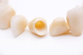 CORONE-IN-ZIRCONIA